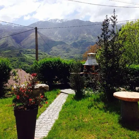 Casa Llampedro * Canales (Asturias)
