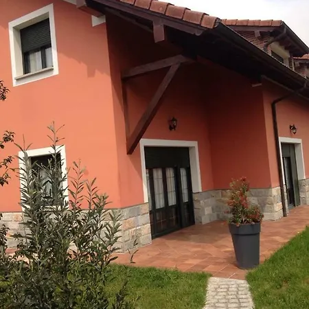 Casa Llampedro Canales (Asturias)
